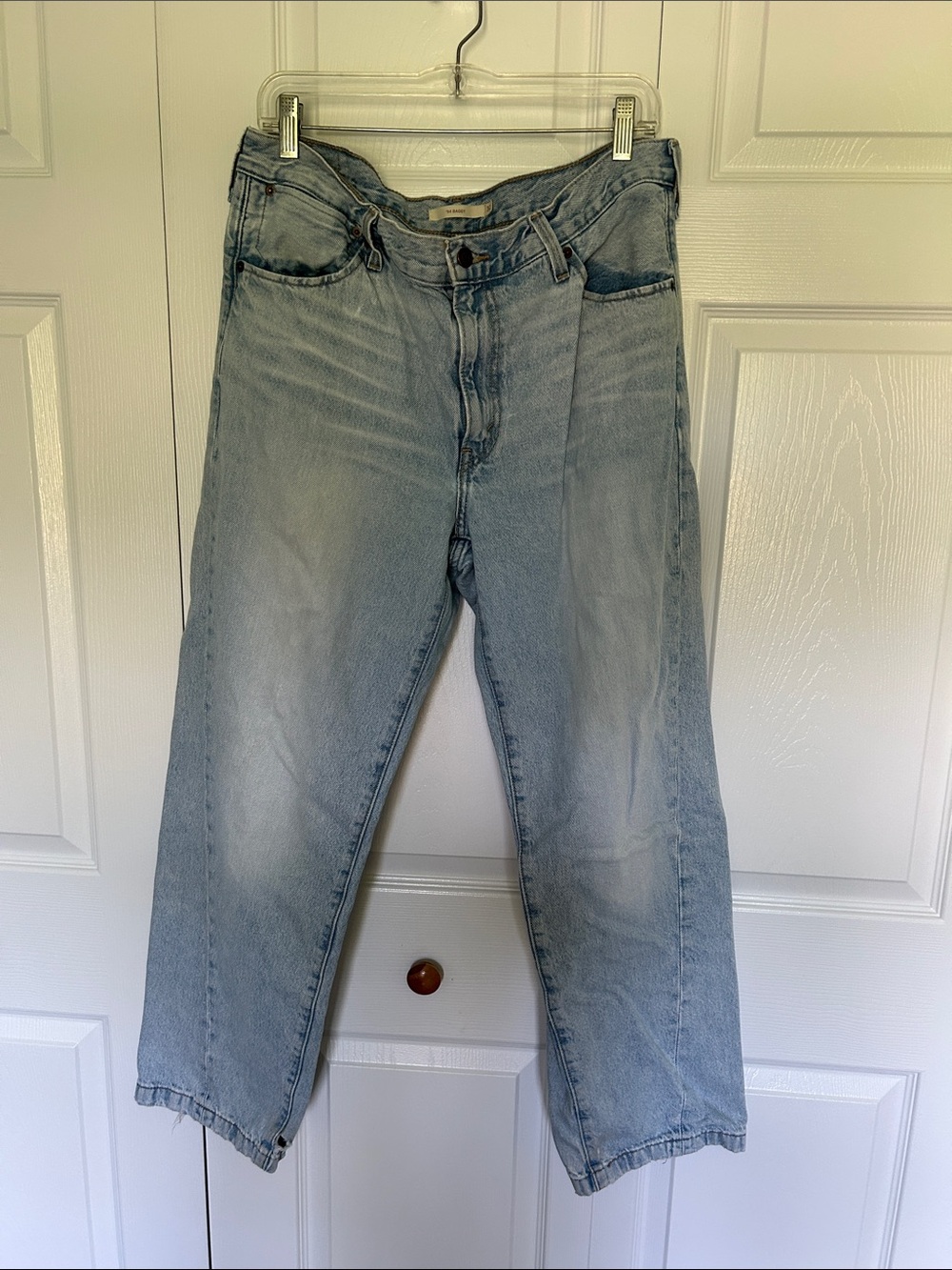 Levi's Light Wash Women's Relaxed Straight Jeans